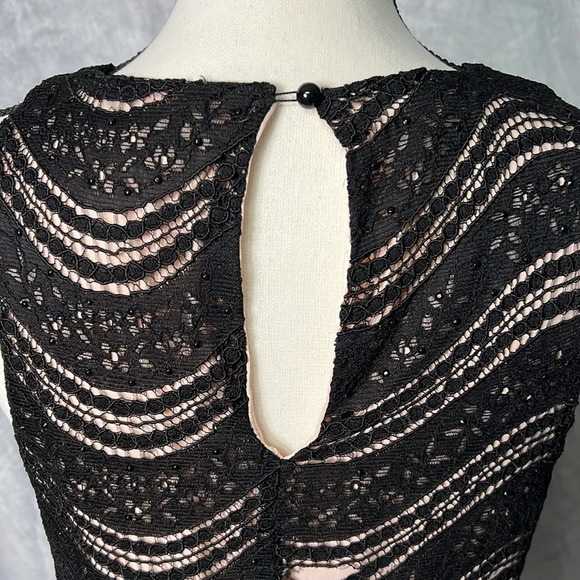 Speechless Black and Lace Beaded Overlay Sleeveless Swing Dress - Large - Picture 7 of 13